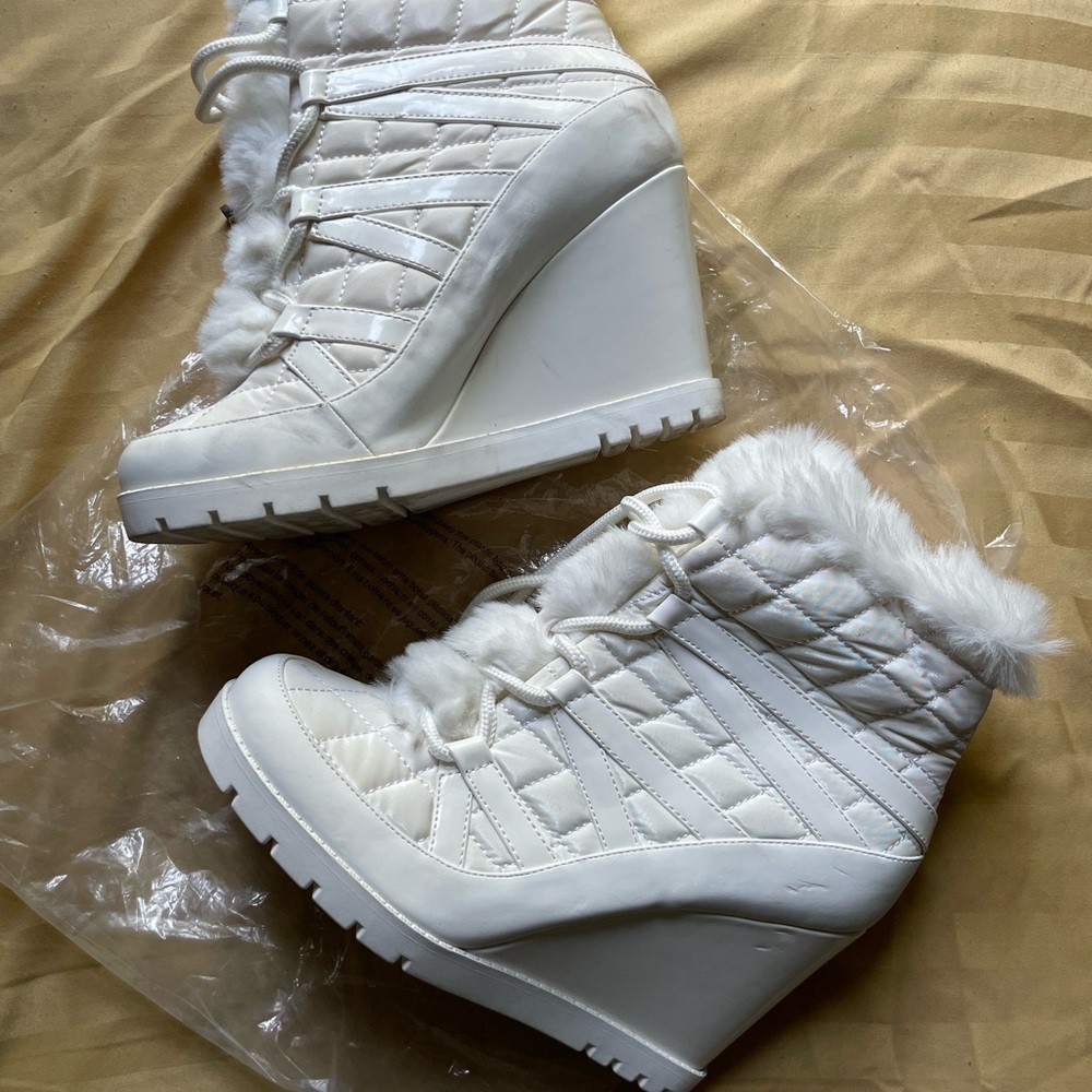 Jessica Simpson White Quilted Wedge Boots